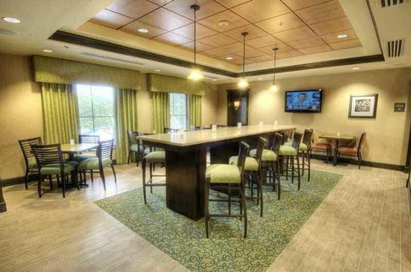 Hampton Inn Suites - Gainesville Downtown Exterior foto